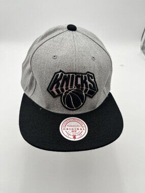 Mitchell & Ness Knicks Original Fit Snapback Hat Gray & Black
